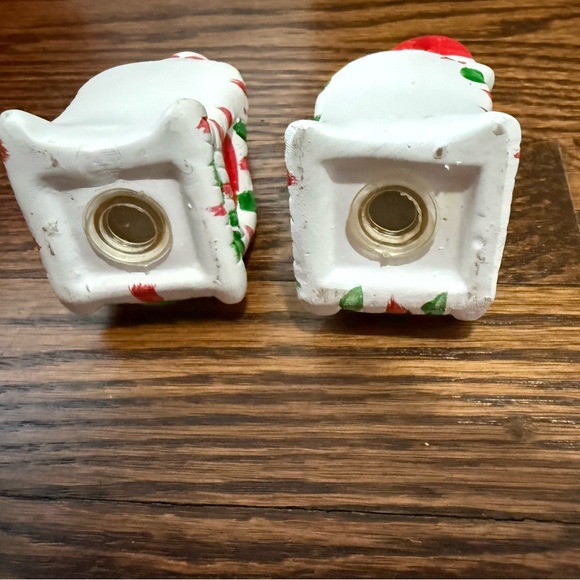 Vintage Lefton Santa & Mrs Claus Salt Pepper Shakers on Chairs Christmas - Picture 4 of 4